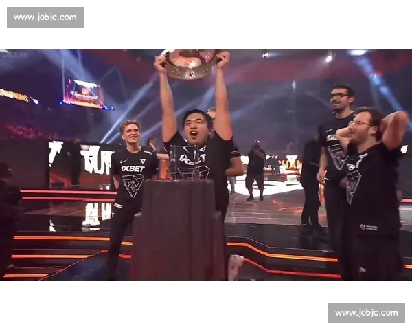 DOTA2的殿堂！Ti历届冠军名单，每一页都闪耀着星光