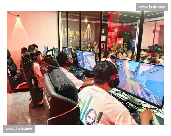 从低谷到巅峰，电竞传奇书写，热血青春不散场！