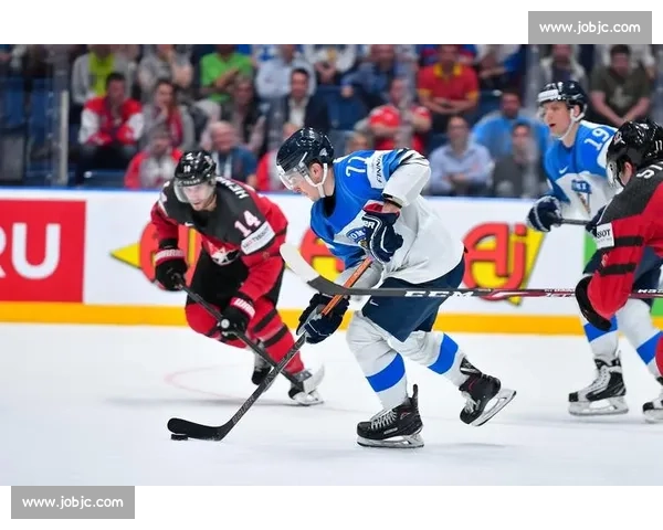 欢呼与泪水交织，冰球世锦赛冠军的荣耀时刻！