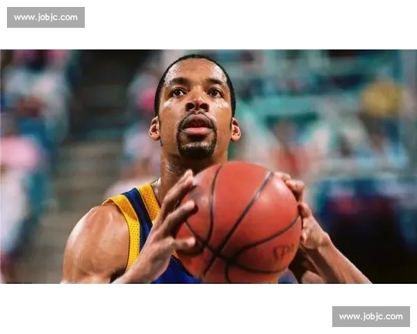 不止是抢板！NBA篮板王往往还肩负着这项重要使命