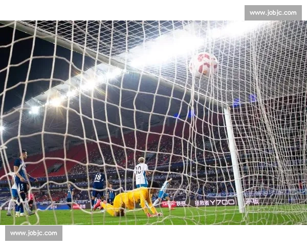 守门员的神扑救，拯救球队于水火的瞬间太刺激了！