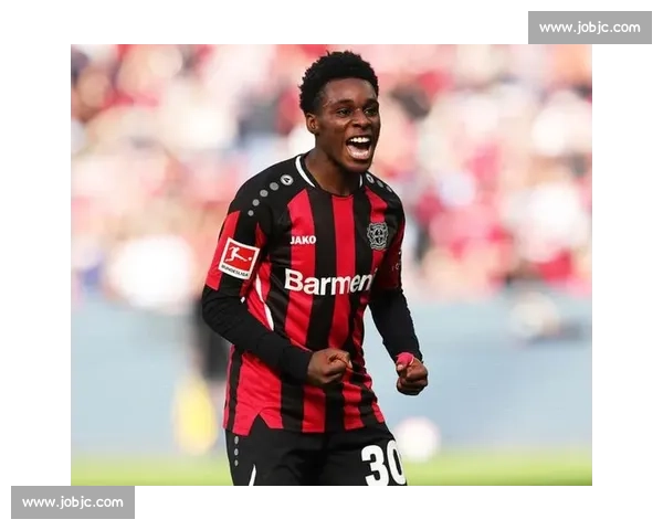 弗林蓬的惊天远射，再次点燃勒沃库森球迷的热情！